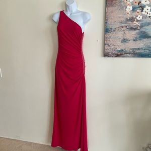 💖 Gorgeous pink one shoulder prom dress. 💖